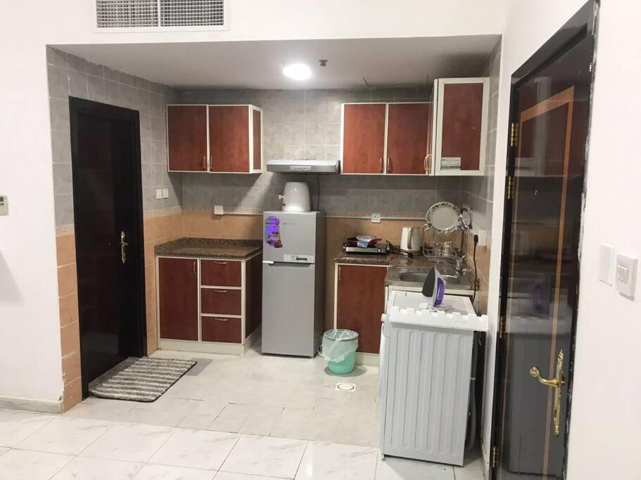 Apartment In Ajman,Furnished Studio Экстерьер фото